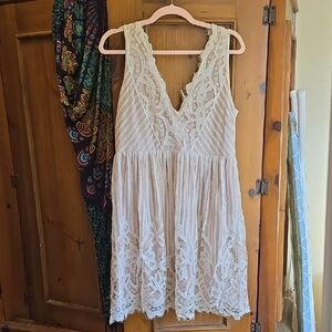 Chic Cream Lace Mini Dress